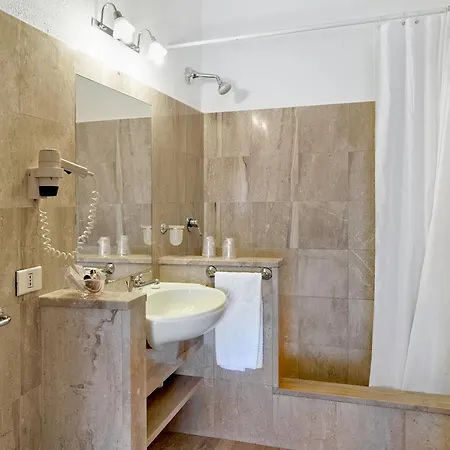 科隆纳地中海皇宫酒店