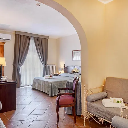 科隆纳地中海皇宫酒店 4*