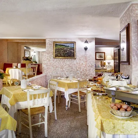 Colonna Palace Mediterraneo Szálloda