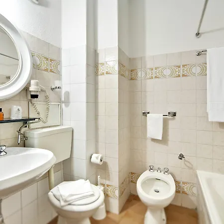 科隆纳地中海皇宫酒店 奧爾比亞