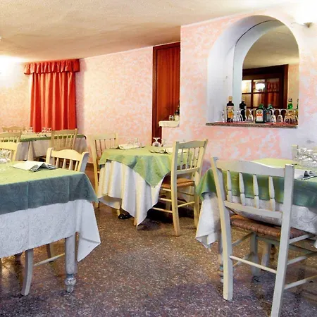 科隆纳地中海皇宫酒店 酒店 奧爾比亞