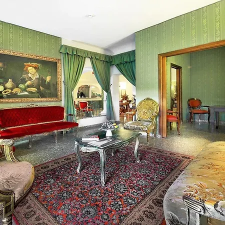 科隆纳地中海皇宫酒店 酒店