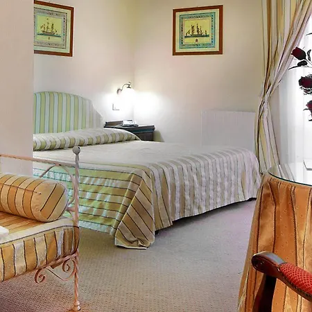 Szálloda Colonna Palace Mediterraneo 4*