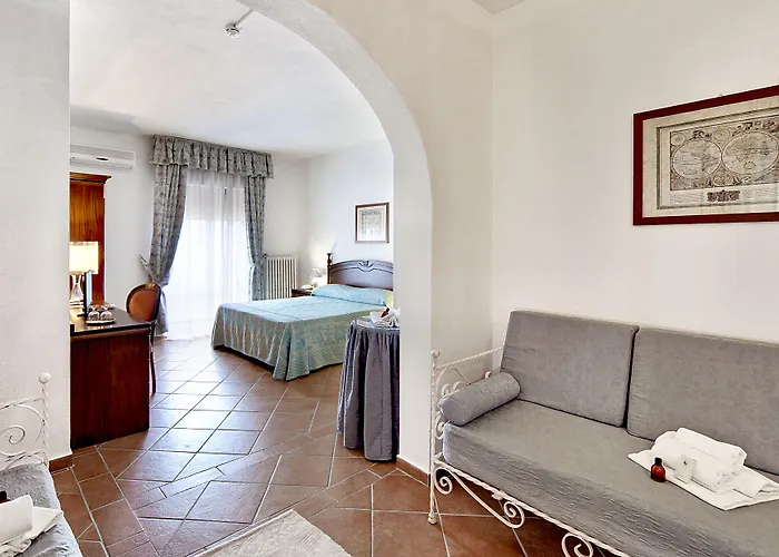 Отель Colonna Palace Mediterraneo