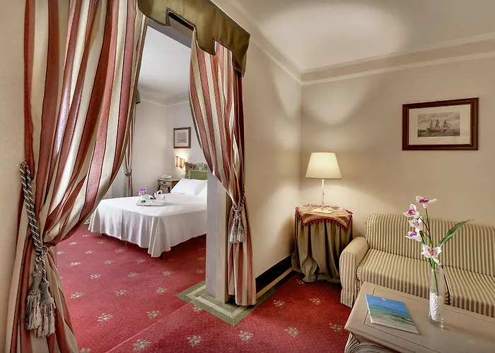 Отель Colonna Palace Mediterraneo