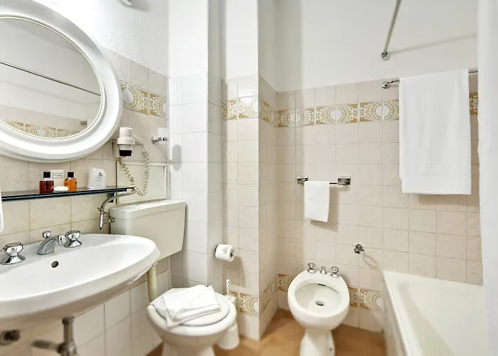 Colonna Palace Mediterraneo Ольбия