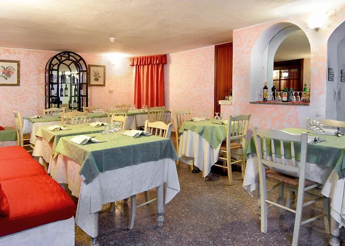 Colonna Palace Mediterraneo 4* Ольбия