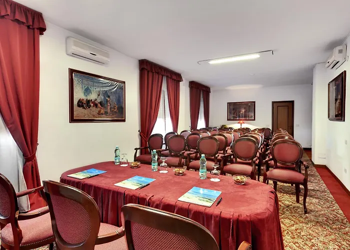 Colonna Palace Mediterraneo Ольбия