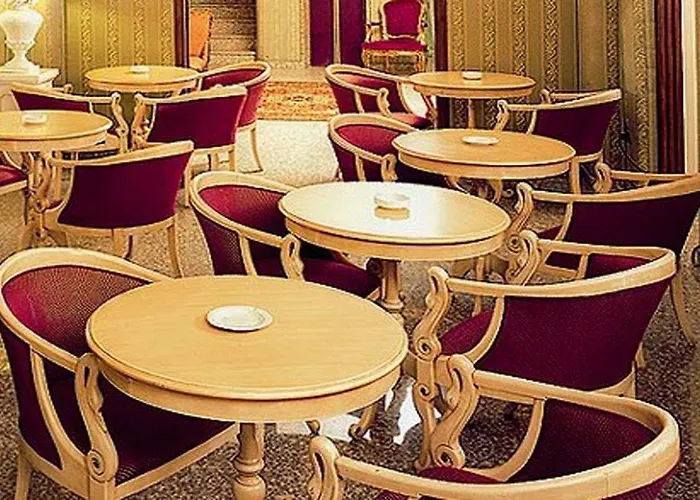 Отель Colonna Palace Mediterraneo Ольбия