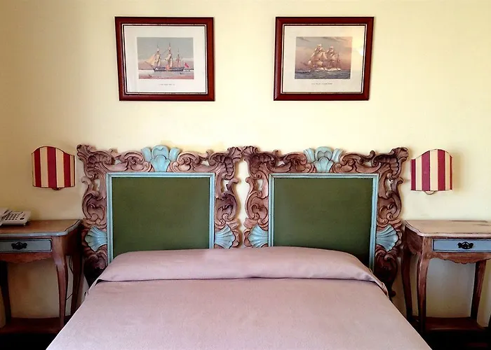 Colonna Palace Mediterraneo Ольбия