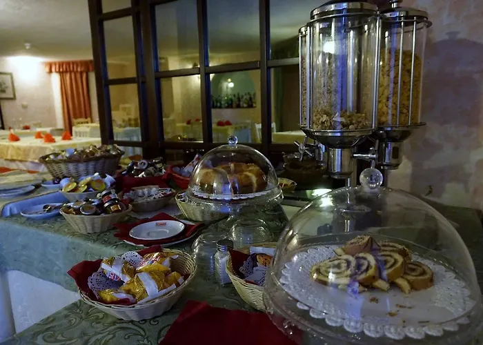 Отель Colonna Palace Mediterraneo 4*