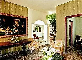 Отель Colonna Palace Mediterraneo Ольбия