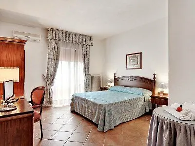 Colonna Palace Mediterraneo Отель 4*