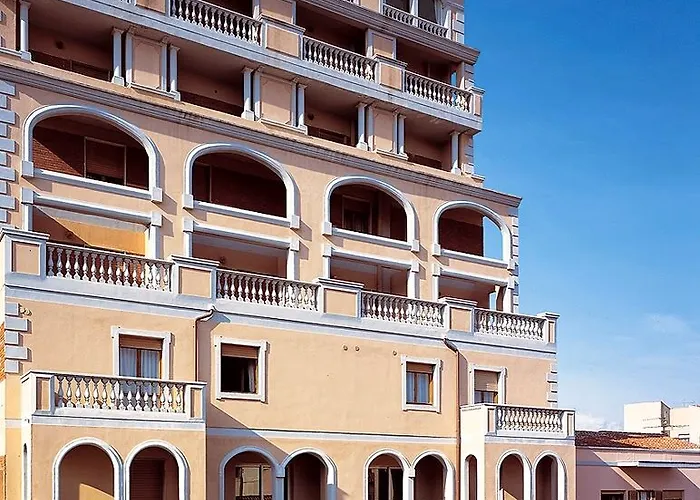 Отель Colonna Palace Mediterraneo