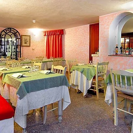 Colonna Palace Mediterraneo Hotel 4*