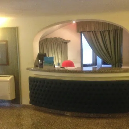 Hotel Colonna Palace Mediterraneo 4*