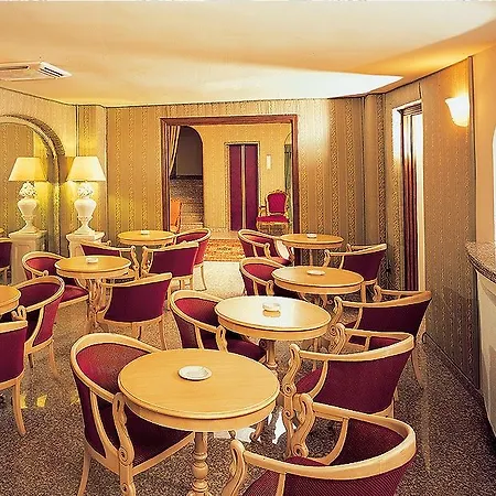 Colonna Palace Mediterraneo Hotell 4*