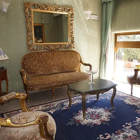 Hotel Colonna Palace Mediterraneo 4*