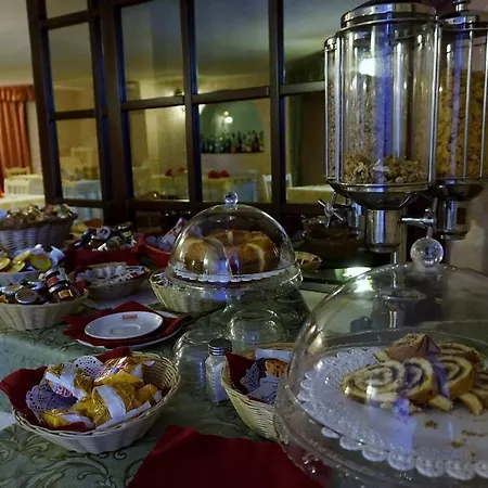 Hotel Colonna Palace Mediterraneo 4*