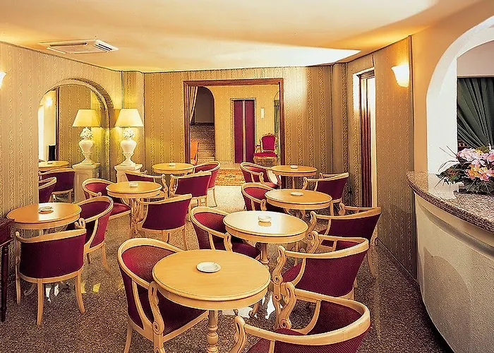 Colonna Palace Mediterraneo Hotel 4*