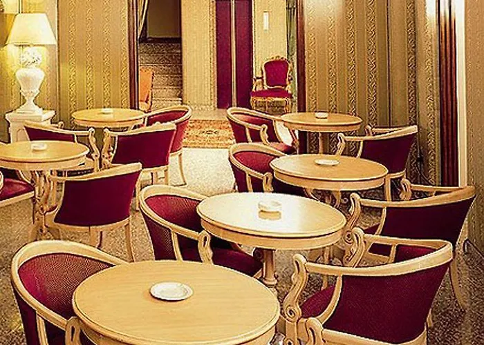 Hotel Colonna Palace Mediterraneo 4*